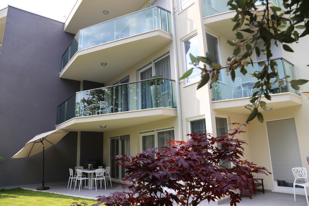 Beach Apartments Dumicic Podstrana Exterior photo