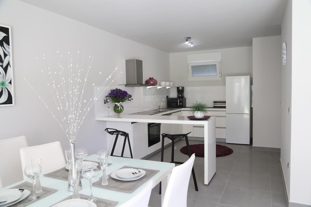 Beach Apartments Dumicic Podstrana Room photo